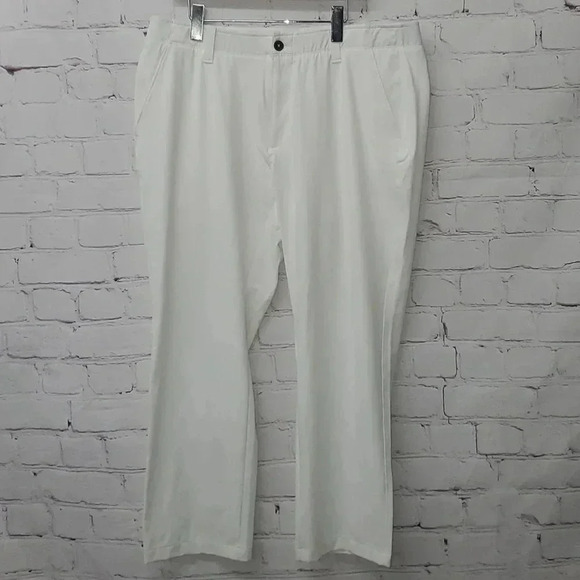 Under Armour Other - Under Armour Golf Match Play White Performance Loose Fit Size 38x30